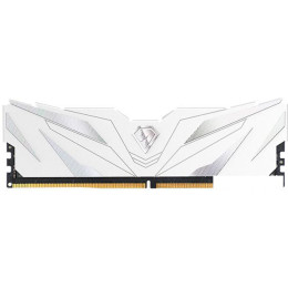 Оперативная память Netac Shadow II White 16ГБ DDR5 4800 МГц NTSWD5P48SP-16W