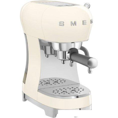 Рожковая кофеварка Smeg ECF02CREU